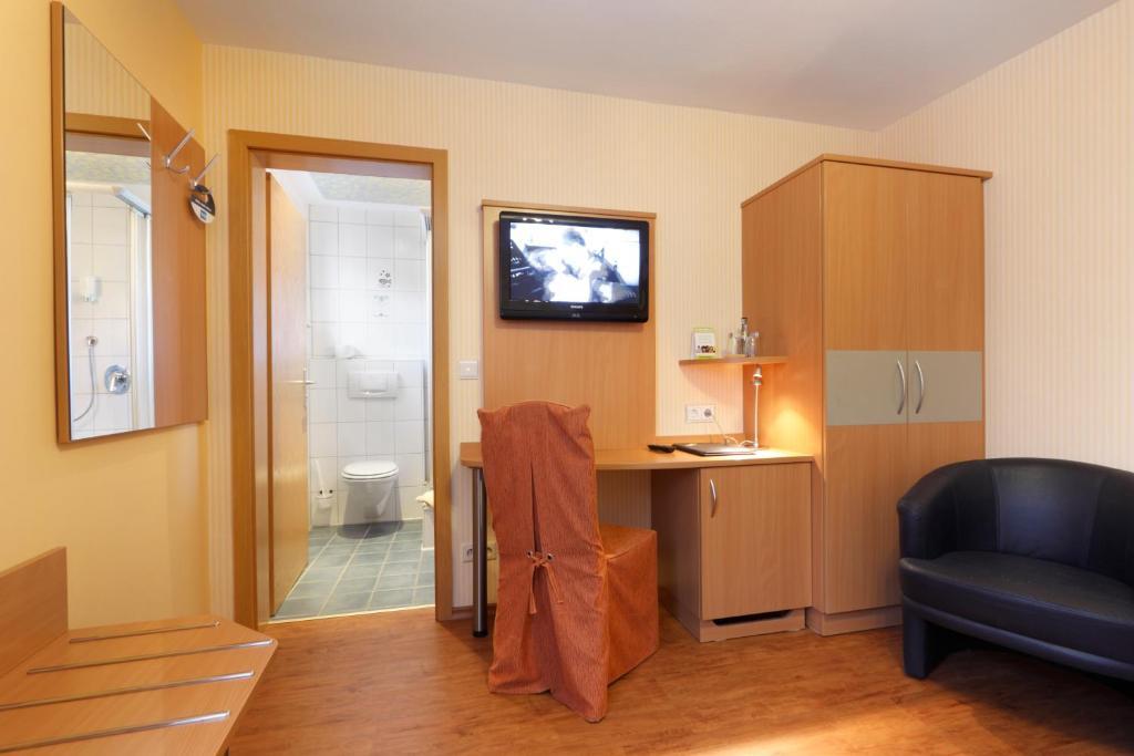 Hotel Pension Stern Bad Buchau Phòng bức ảnh