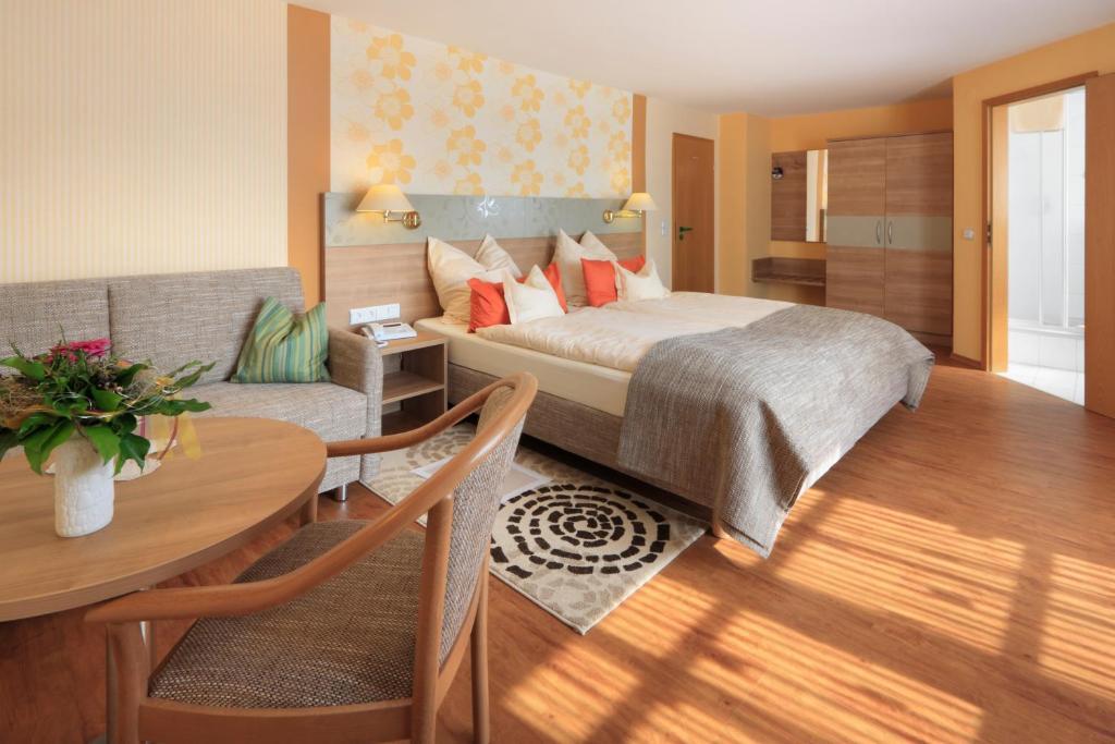 Hotel Pension Stern Bad Buchau Phòng bức ảnh
