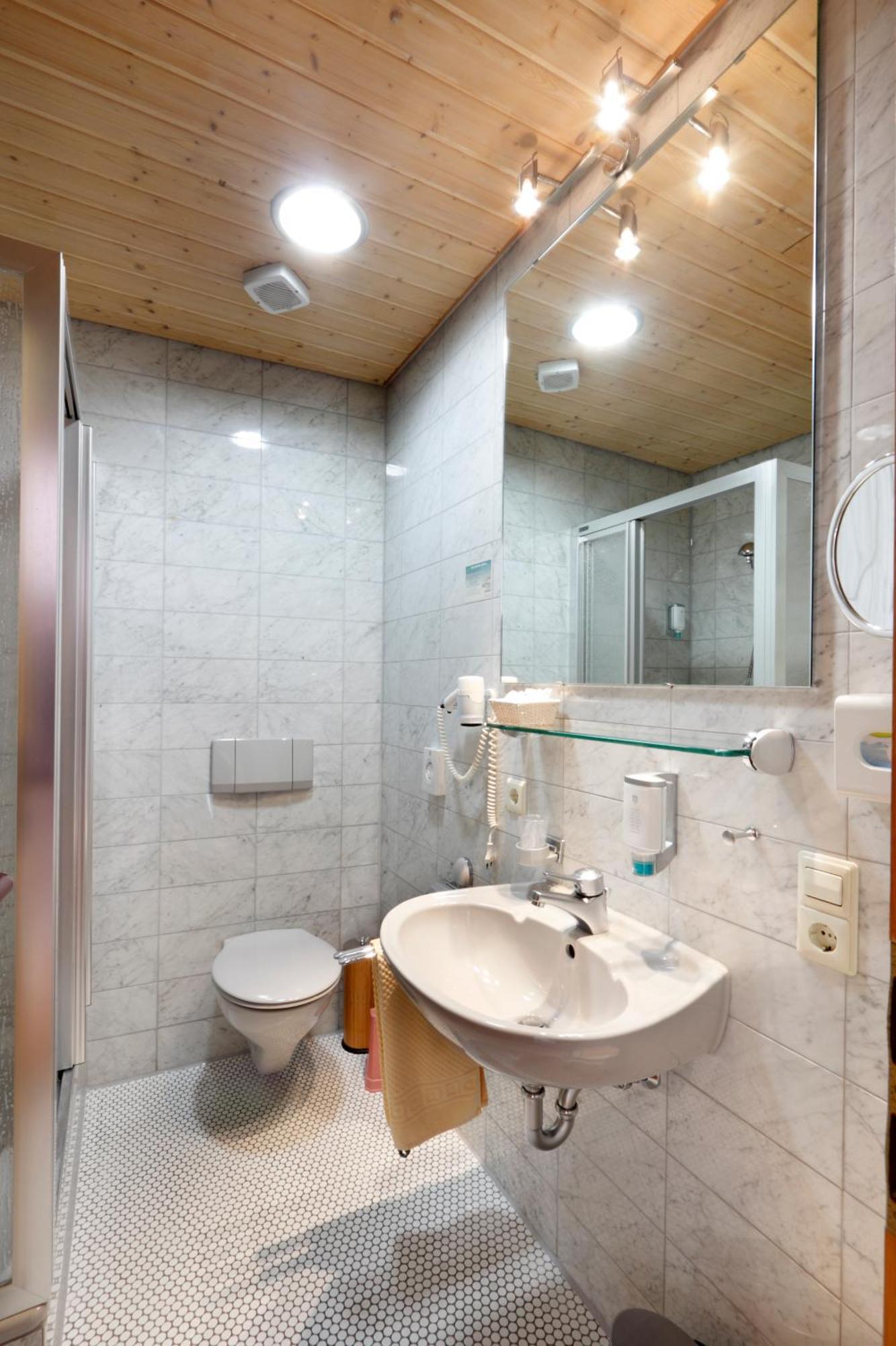Hotel Pension Stern Bad Buchau Ngoại thất bức ảnh
