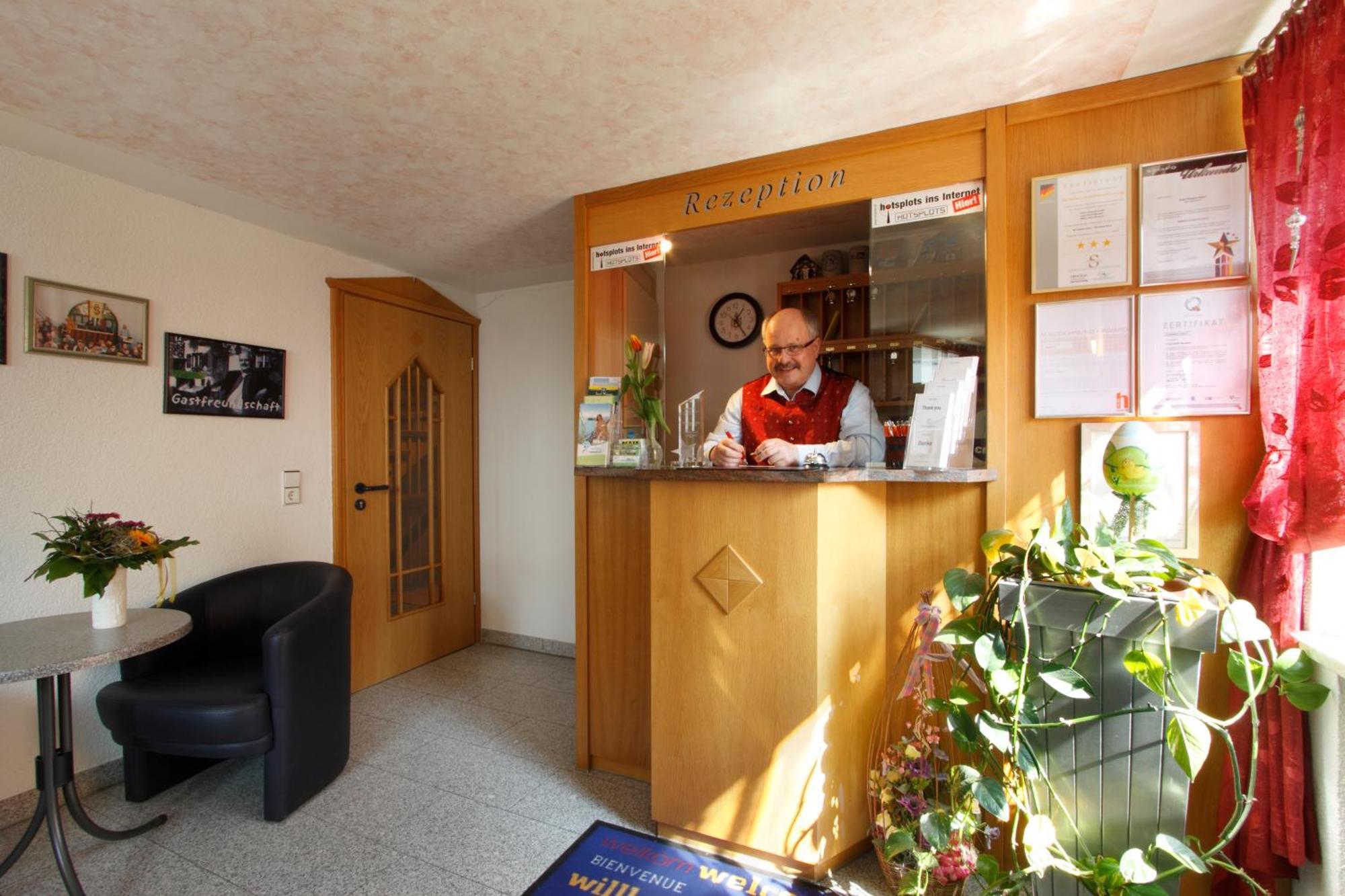 Hotel Pension Stern Bad Buchau Ngoại thất bức ảnh