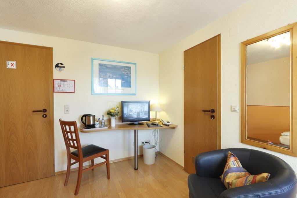 Hotel Pension Stern Bad Buchau Ngoại thất bức ảnh